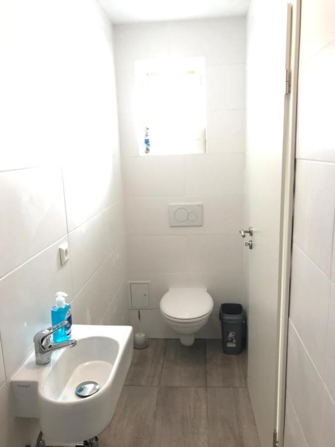 Heidenheimer Zimmer Exteriör bild