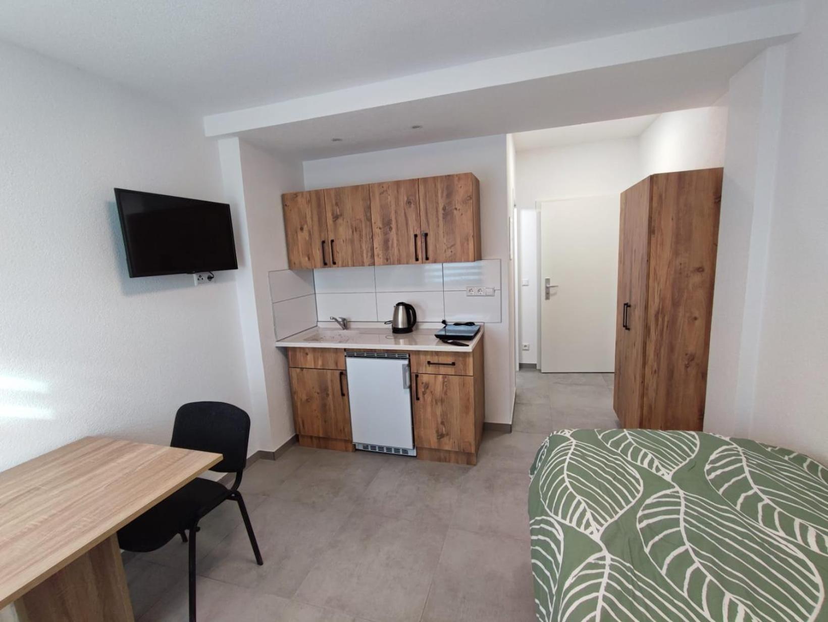 Heidenheimer Zimmer Exteriör bild
