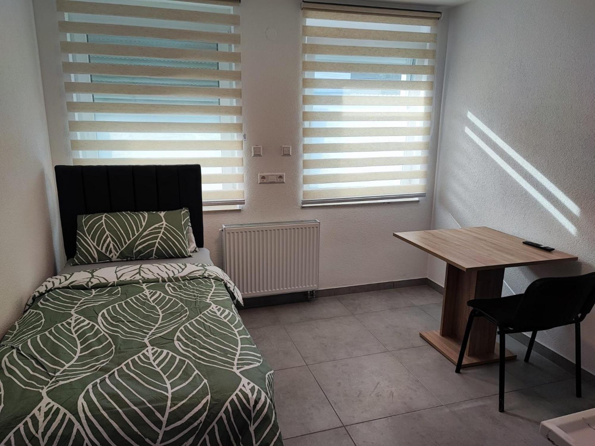 Heidenheimer Zimmer Exteriör bild