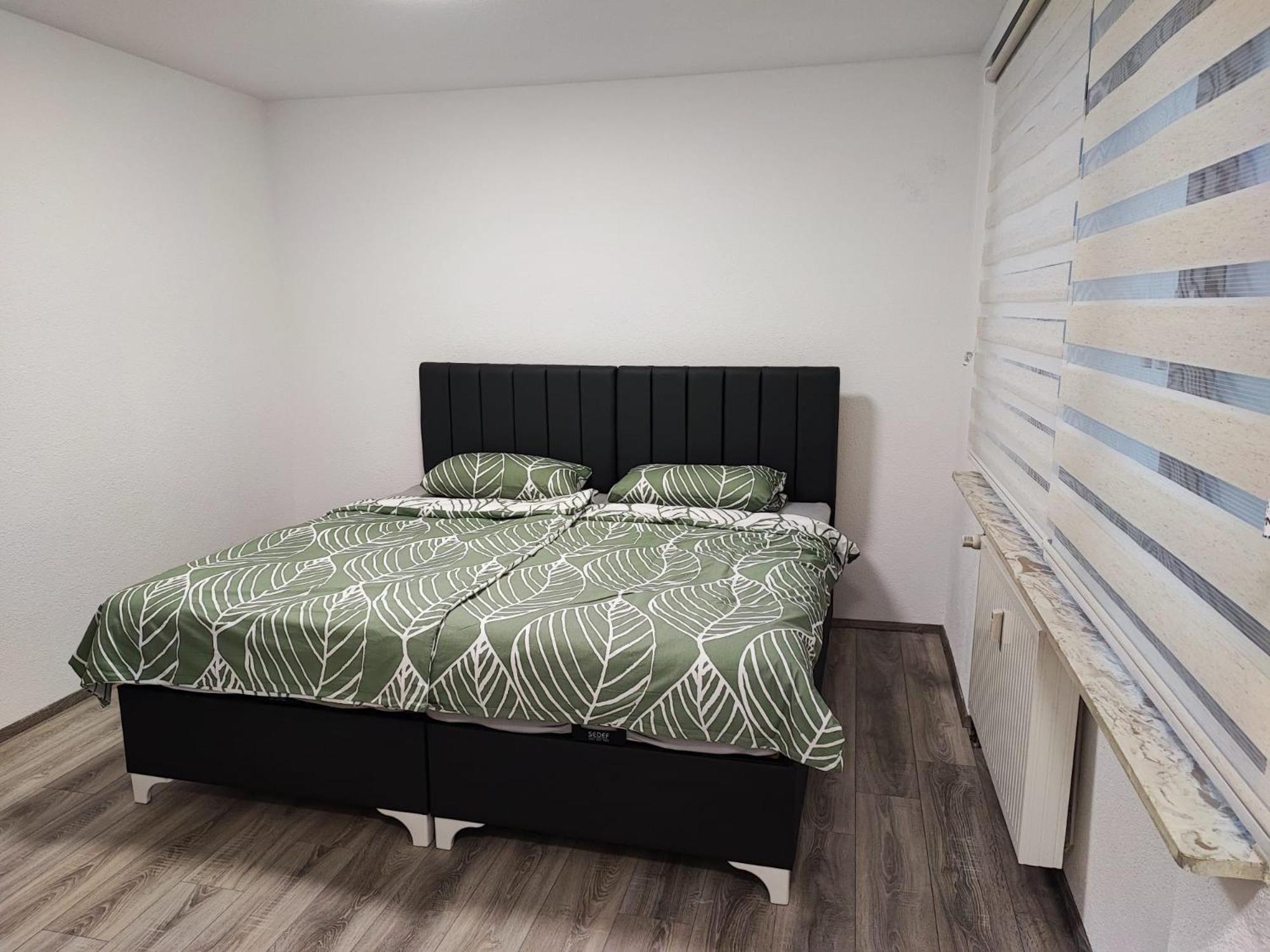 Heidenheimer Zimmer Exteriör bild